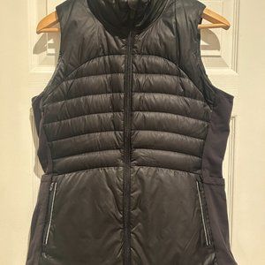 Lululemon Down for a Run Vest II - Size 10 - Black